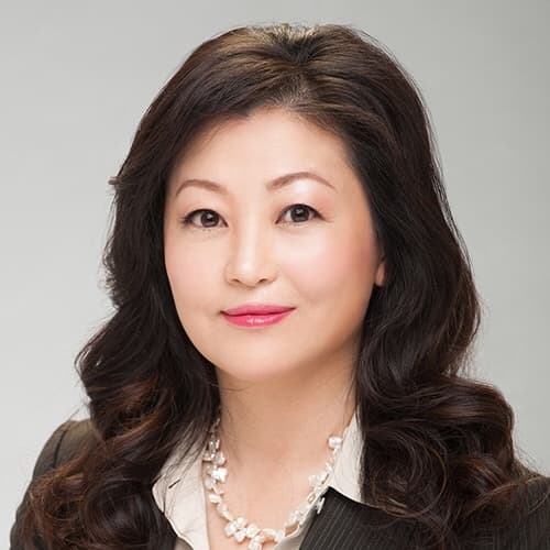 Julianna Mo, JD