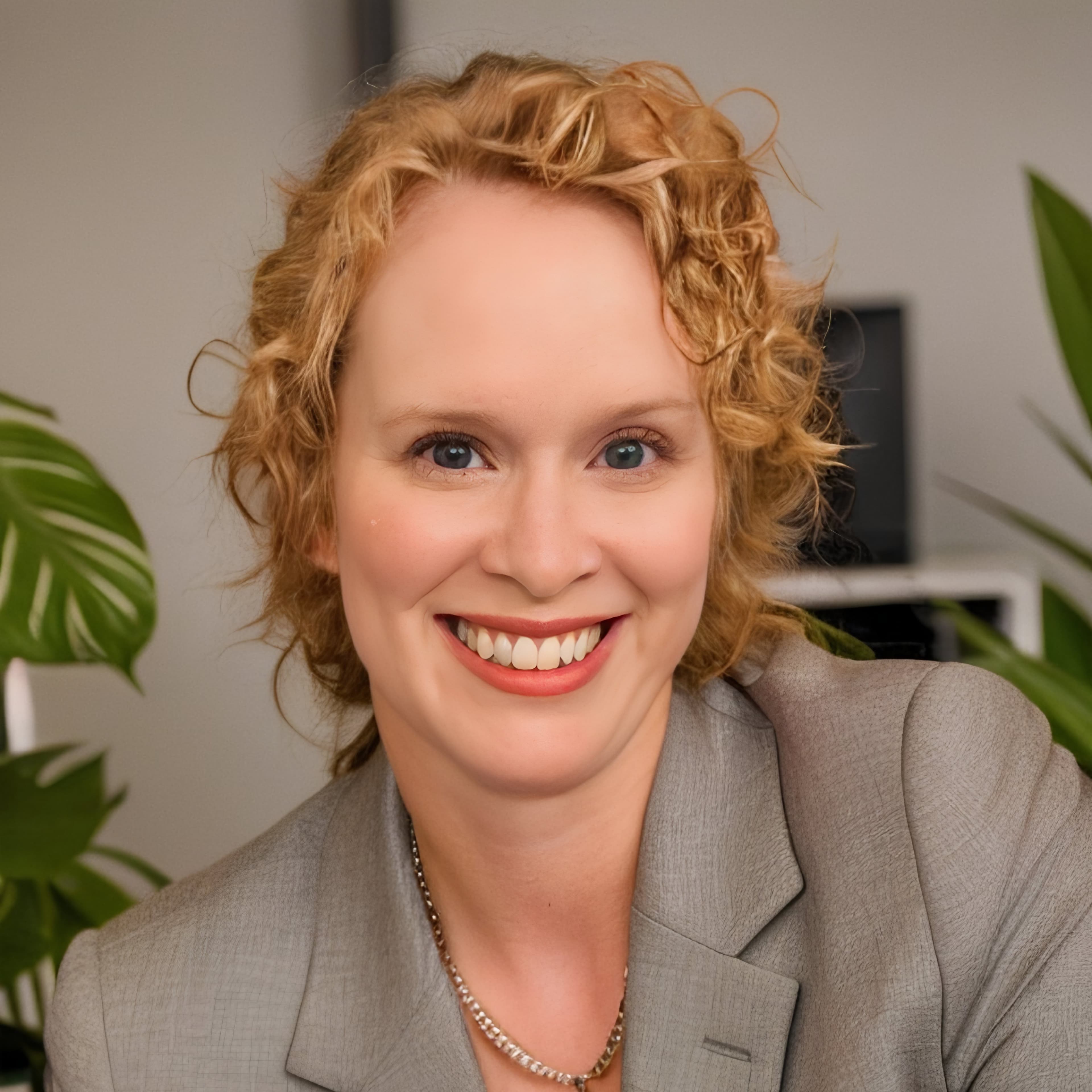 Erlynne Massie
